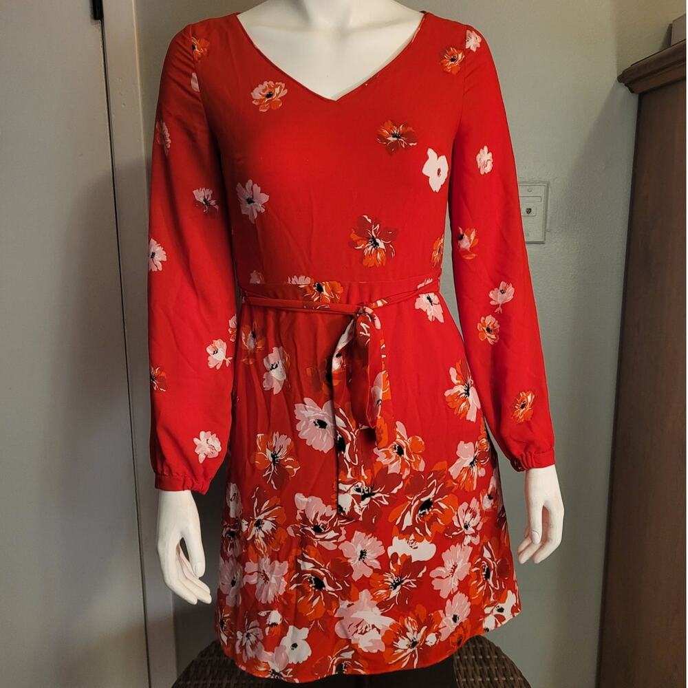 White House Black Market Red Floral Dress Size 0 Watercolor Garden Party V Neck